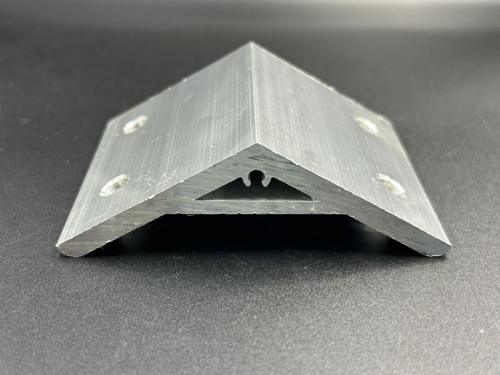 Аксессуары для промышленных ал – обзор и цена Aluminium Extrusion